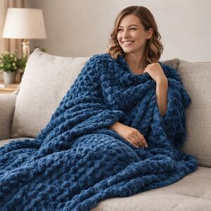 Grid Jacquard Fleece Blanket - Dark Blue